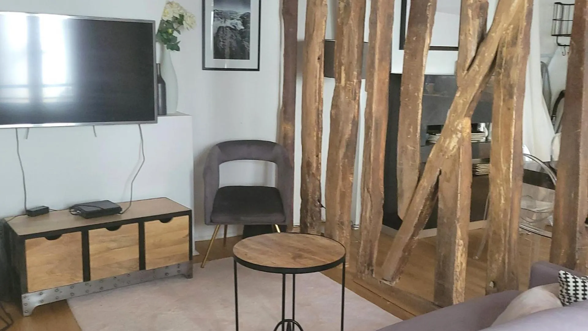 Apartment Appartement Charme De L'Ancien, Refait A Neuf Paris